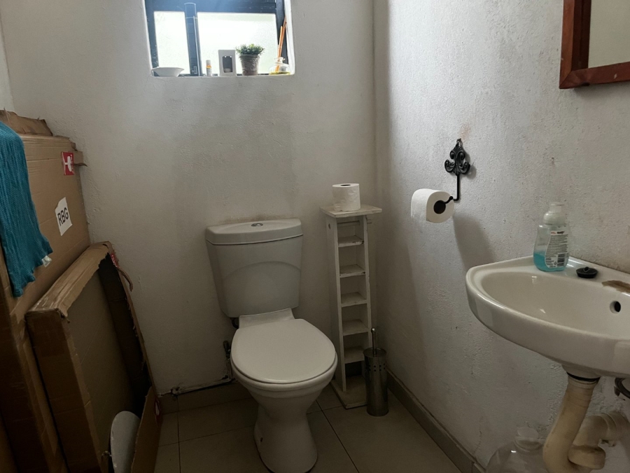 To Let commercial Property for Rent in Melodie North West